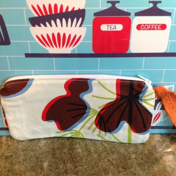 Green Brown Red Mod Floral Wristlet Purse Zippered Makeup Bag Clutch Pouch Retro - Picture 1 of 1